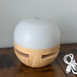 Modern White and Tan Aroma Speaker Diffuser with light oil diffuser